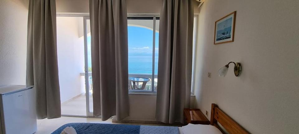 Ionian Mare Aparthotel Άγιος Ιωάννης Περιστερών Εξωτερικό φωτογραφία