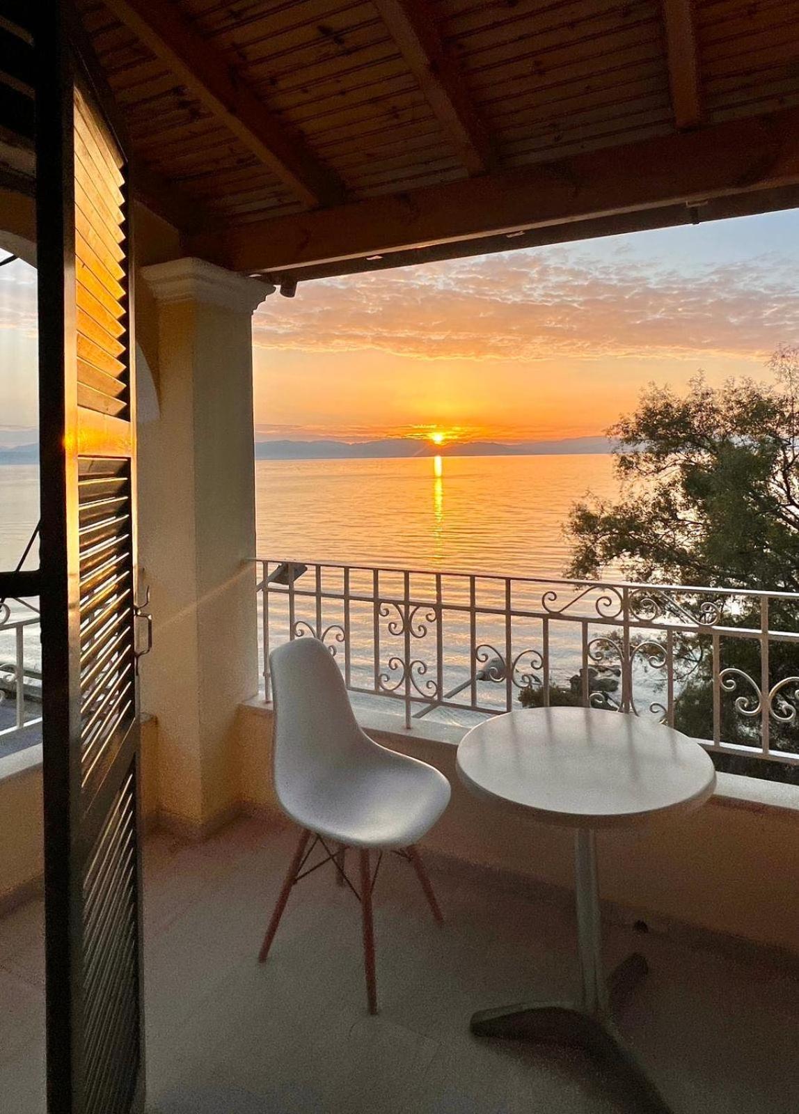 Ionian Mare Aparthotel Άγιος Ιωάννης Περιστερών Εξωτερικό φωτογραφία